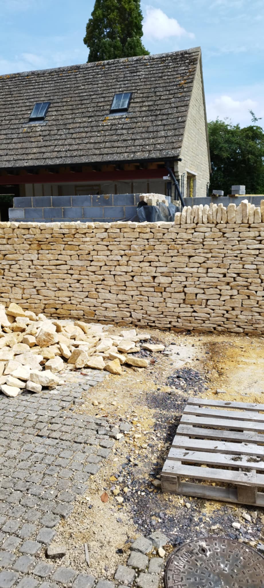 Cerney Build dry stone waller working in Cirencester, Cotswolds